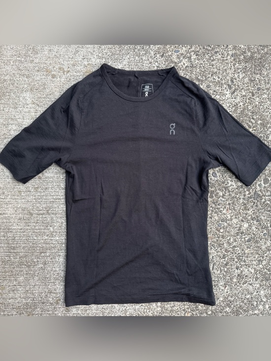 On Running Tops - ON Running Merino-T Performance Tshirt Wool Wicking Women M Black Breathable Gym